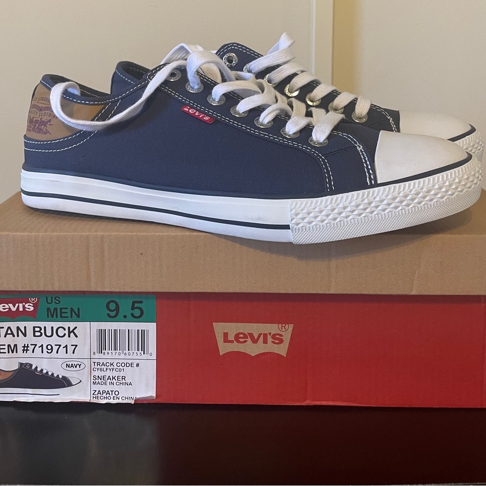 Levi’s cloth sneakers